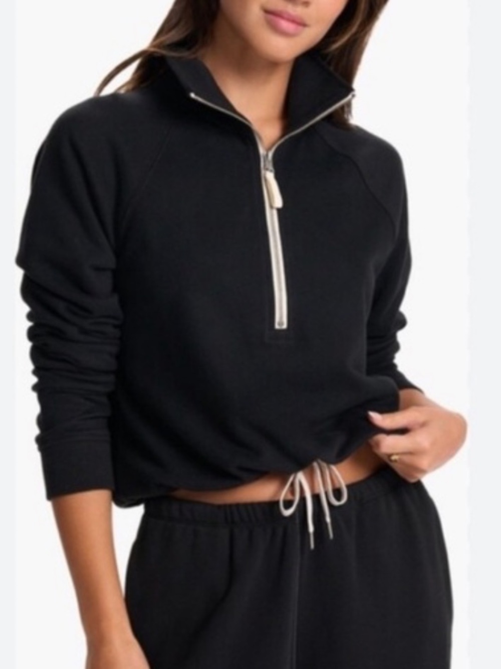 Vuori Black Sedona Half Zip sweater, Size Medium